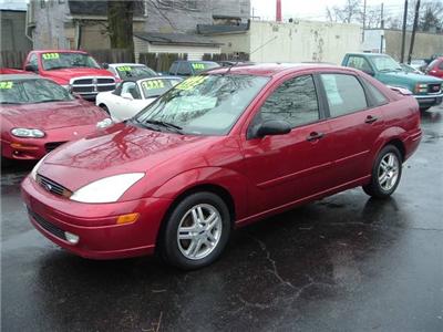 Used Ford Focus 2000 : $4495