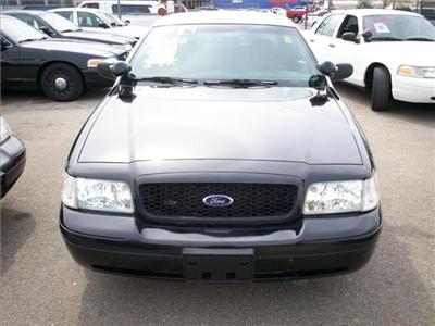 Used Ford CrownVictoria 2002 : $8980
