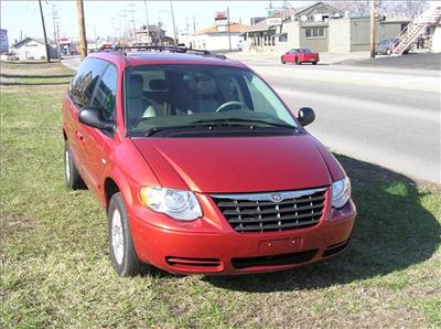 Used Chrysler TownandCountry 2006 : $7995