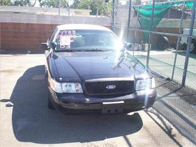Used Ford CrownVictoria 2003 : $7980
