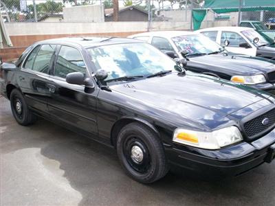 Used Ford CrownVictoria 2003 : $7980