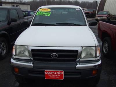Used Toyota Tacoma 1999 : $8950