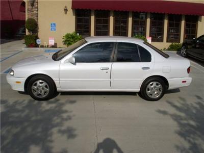 Used Infiniti G20 1996 : $2995