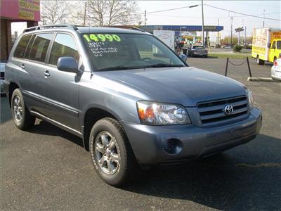 Used Toyota Highlander 2004 : $12900