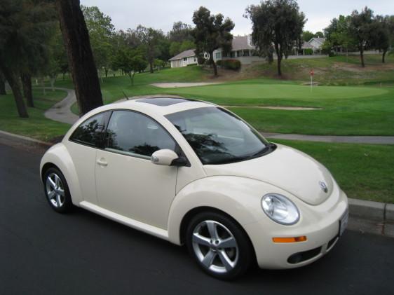 Used Volkswagen New Beetle 2006 : $11189