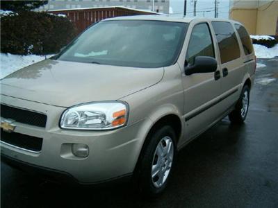 Used Chevrolet Uplander 2008 : $9700