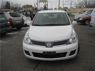 Used Nissan Versa 2008 : $8999