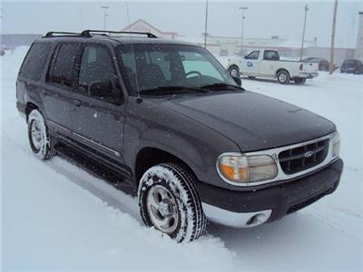 Used Ford Explorer 1999 : $4499