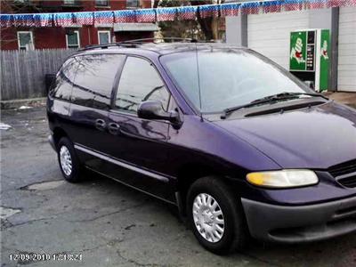 Used Dodge Caravan 1999 : $2395