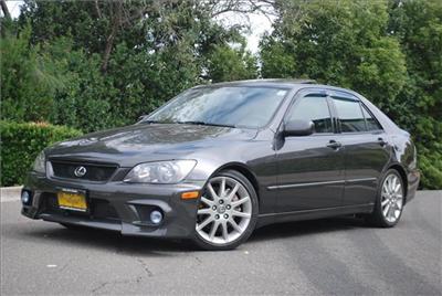 Used Lexus IS300 2005 : $16999