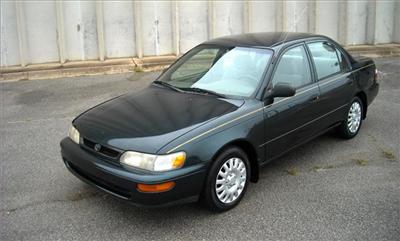 Used Toyota Corolla 1997 : $3150