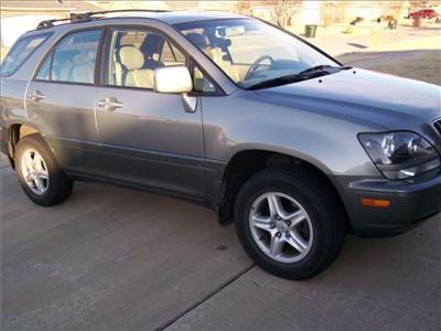 Used Lexus RX300 2000 : $9459