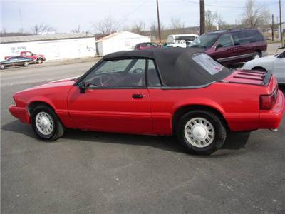 Used Ford Mustang 1992 : $2495