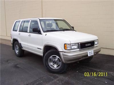 Used Isuzu Trooper 1997 : $3995