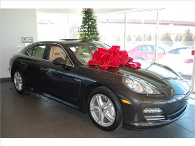 New Porsche Panamera 2011 : $105885