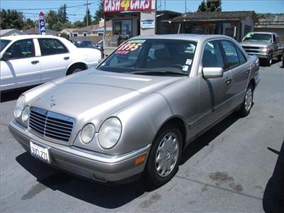 Used Mercedes Benz EClass 1997 : $0