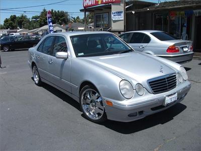Used Mercedes Benz EClass 2000 : $8800