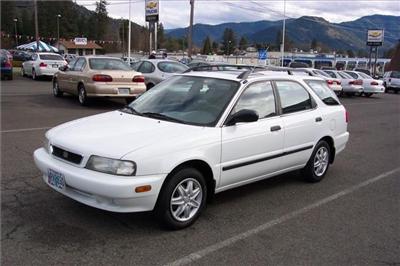 Used Suzuki Esteem 1998 : $3499
