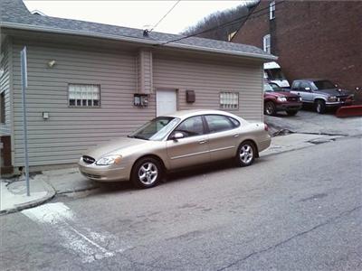 Used Ford Taurus 2000 : $4957