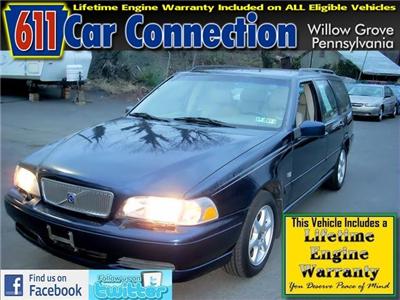 Used Volvo V70 1999 : $4995