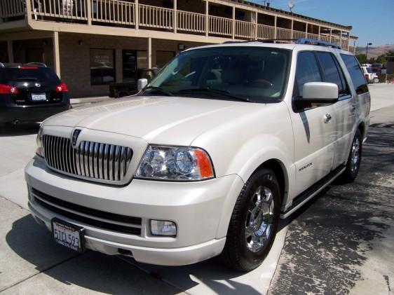 Used Lincoln Navigator 2006 : $26988