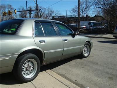 Used Mercury GrandMarquis 2001 : $3999