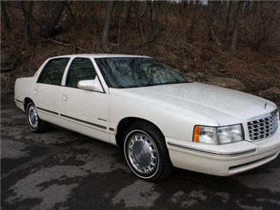 Used Cadillac Deville 2002 : $0