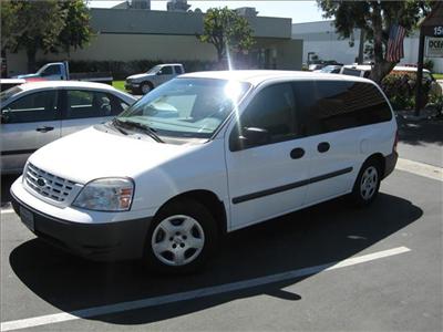 Used Ford Freestar 2006 : $4500