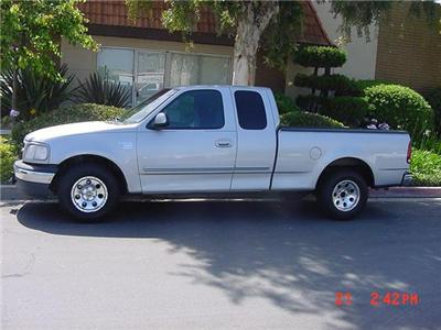 Used Ford F150 1999 : $3650