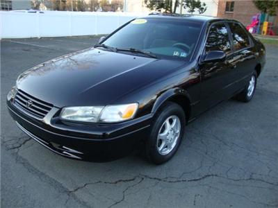 Used Toyota Camry 1998 : $3995
