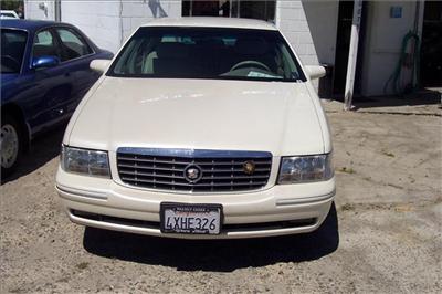 Used Cadillac Deville 1999 : $6995