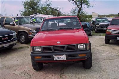 Used Nissan Pickup 1996 : $4495