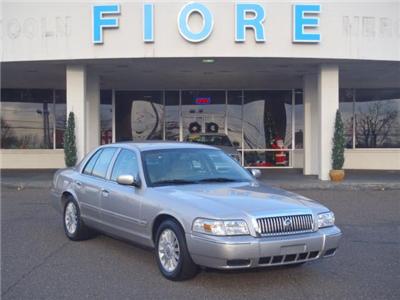 Used Mercury GrandMarquis 2010 : $19990