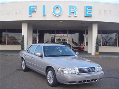 Used Mercury GrandMarquis 2010 : $17990