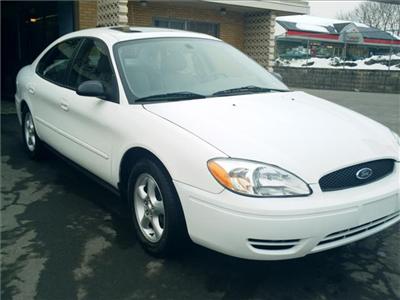 Used Ford Taurus 2006 : $6995