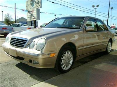 Used Mercedes-Benz EClass 2000 : $7995
