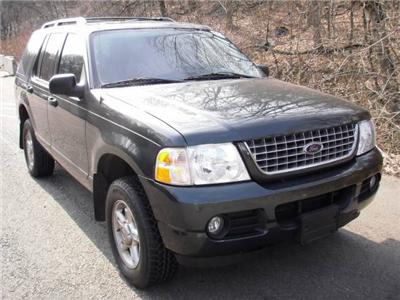Used Ford Explorer 2004 : $8777