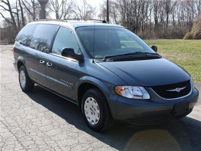 Used Chrysler TownCountry 2001 : $0