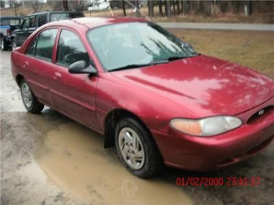 Used Ford Escort 1998 : $2250