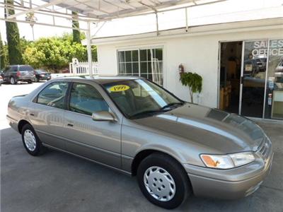 Used Toyota Camry 1999 : $4995