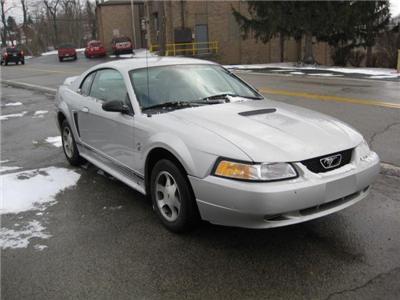 Used Ford Mustang 2000 : $7495