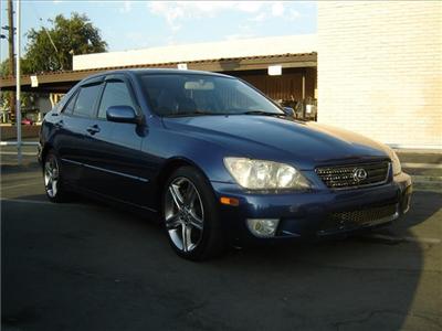 Used Lexus IS300 2002 : $9995