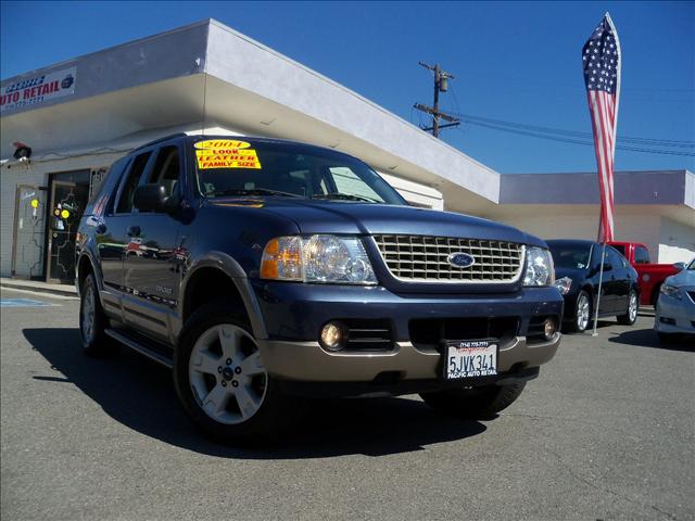 Used Ford Explorer 2004 : $10200