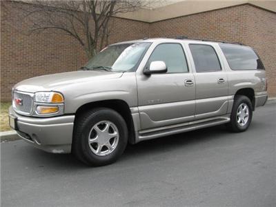 Used GMC YukonXL 2002 : $9995