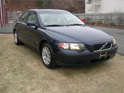 Used Volvo S60 2004 : $7550