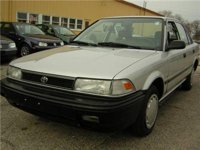 Used Toyota Corolla 1992 : $3299
