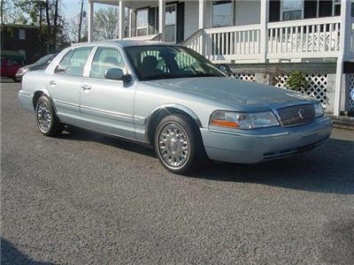 Used Mercury GrandMarquis 2004 : $8735