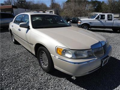 Used Lincoln TownCar 1999 : $7995