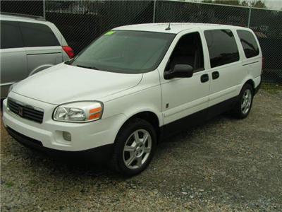 Used Saturn Relay 2005 : $9995