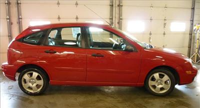 Used Ford Focus 2005 : $4377